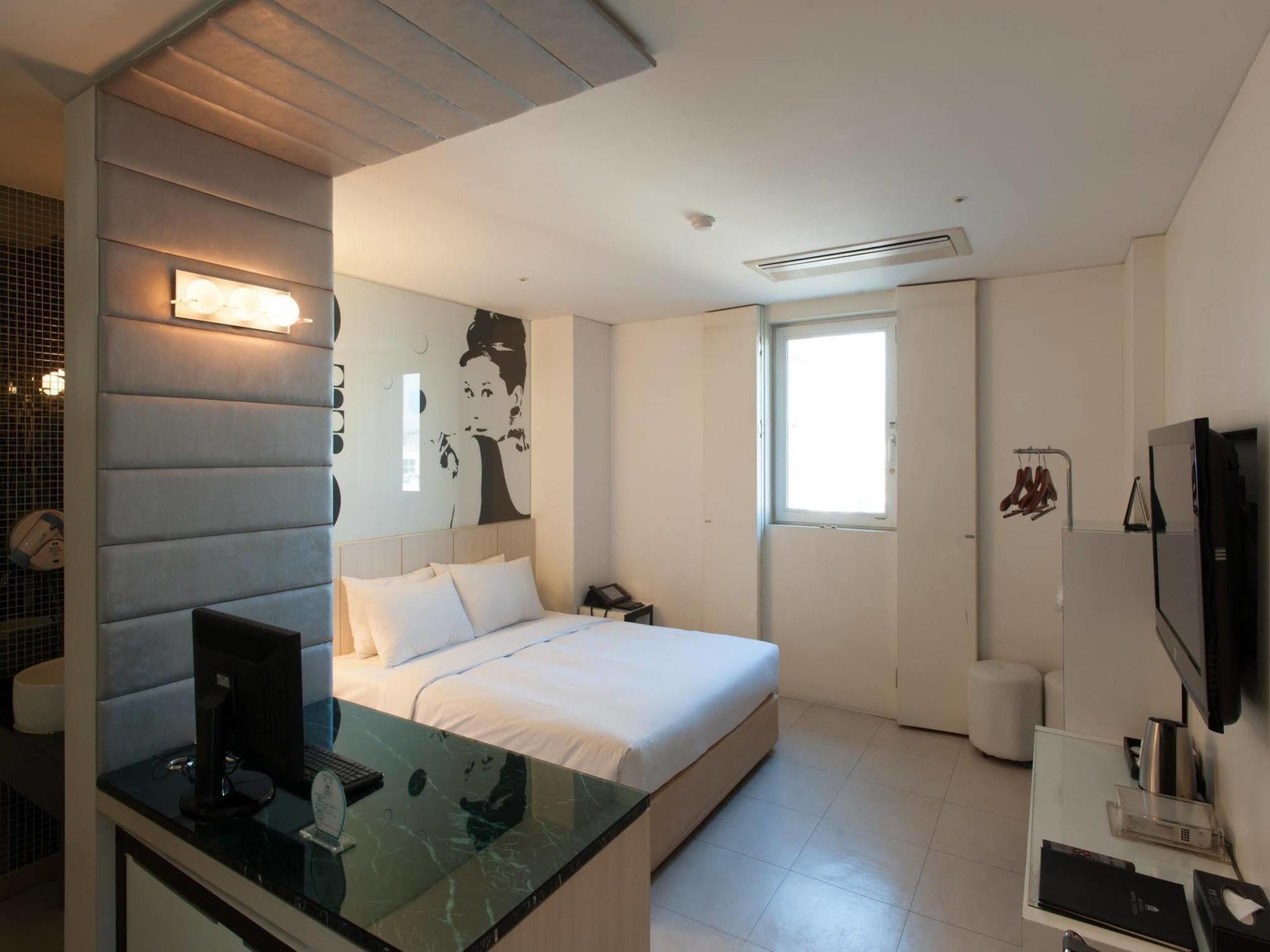 Benikea Hotel Acacia Сеул Экстерьер фото